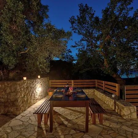 Koukoutsa House With Swimming Pool Corfu Sokraki בית נופש Sokrákion